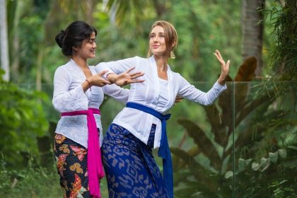Balinese dance class - bali wellness retreat tours