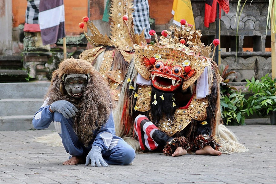 Barong and Kris dance - indonesia itinerary 10 days