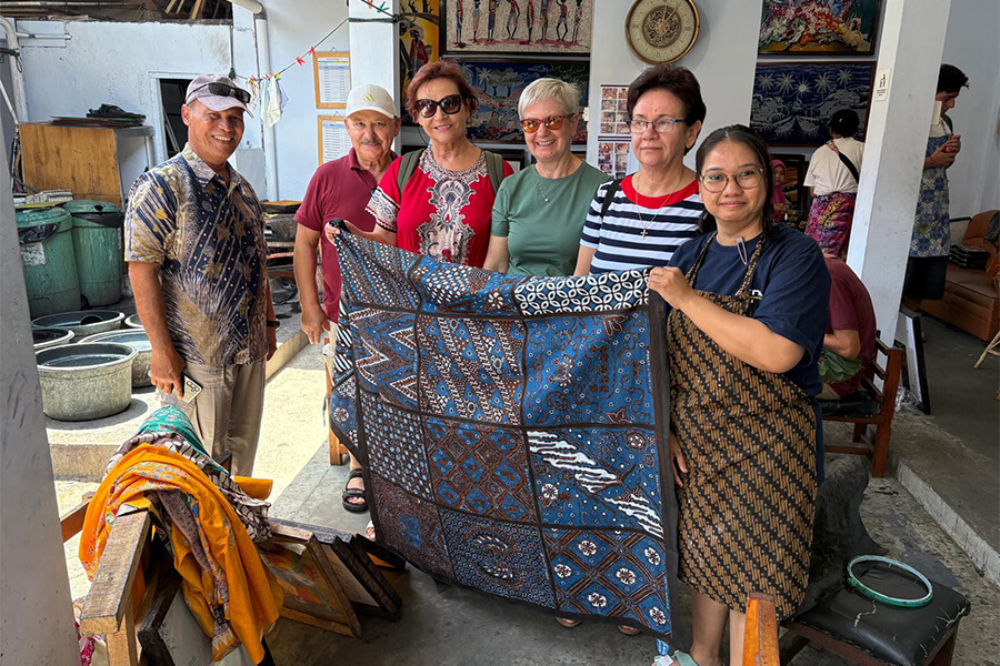 Batik Workshops - sites to see in indonesia tour