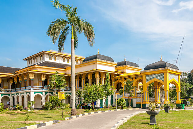 Deli Sultan Palace - historical site for indonesia tour packages
