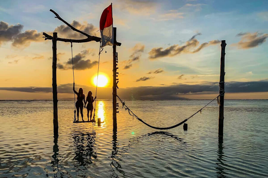 Gili Islands sunrise - lombok vacation packages