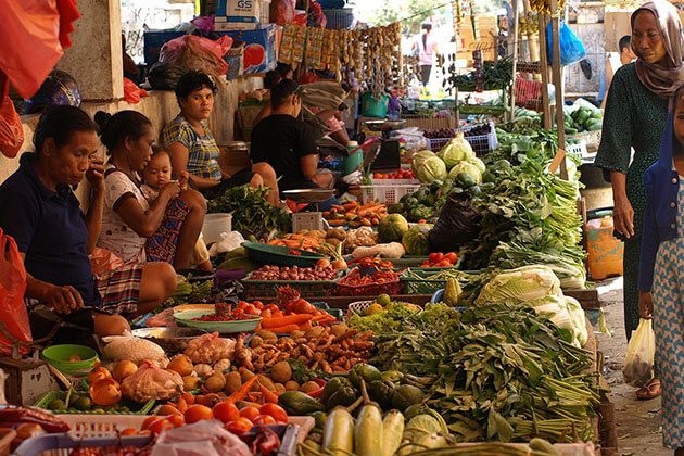 Gunung Sari Morning Market - highlight of lombok indonesia