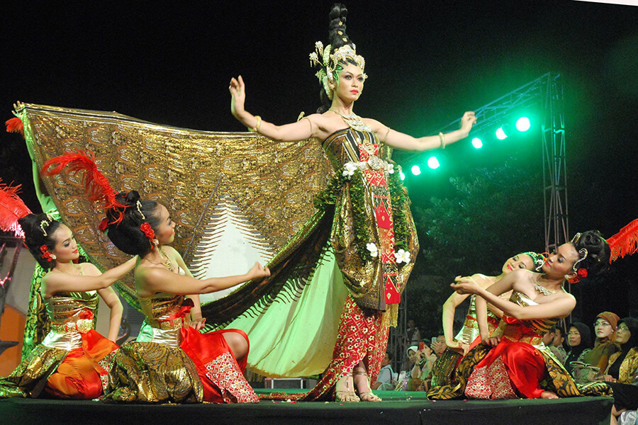 Introduction of Indonesia Traditional Dance