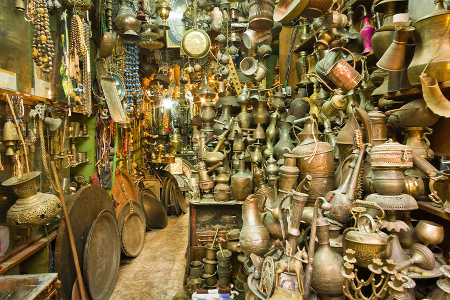 Jalan Surabaya Antique Market - bali jakarta tour packages