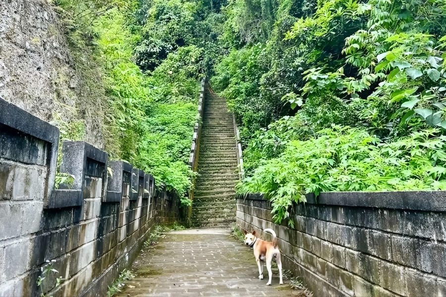 Koto Gadang village - trips to sumatra