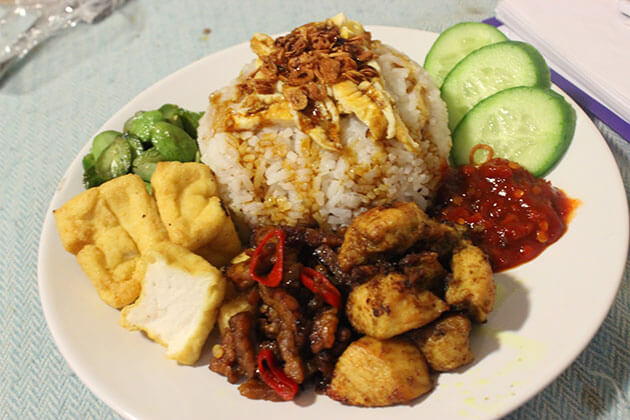 Indonesia Traditional Food | Top 10 Must-try Dishes in Indonesia