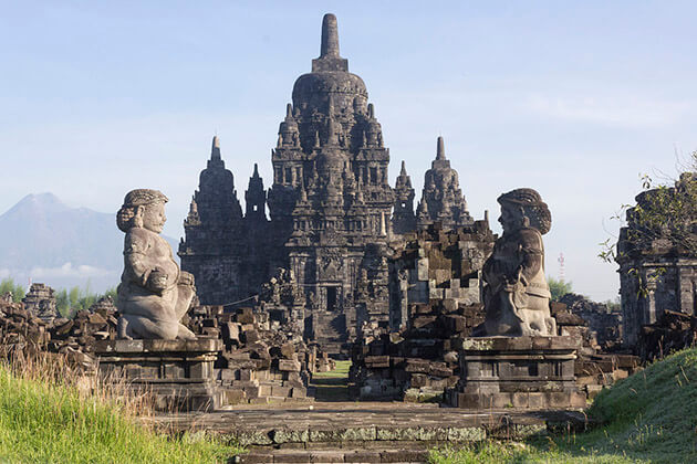Prambanan Temple - attraction for yogyakarta tours
