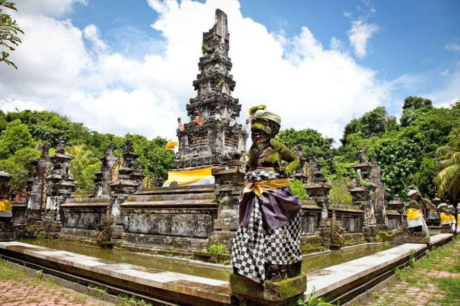 Pura Jagatnatha - indonesia 10 day itinerary