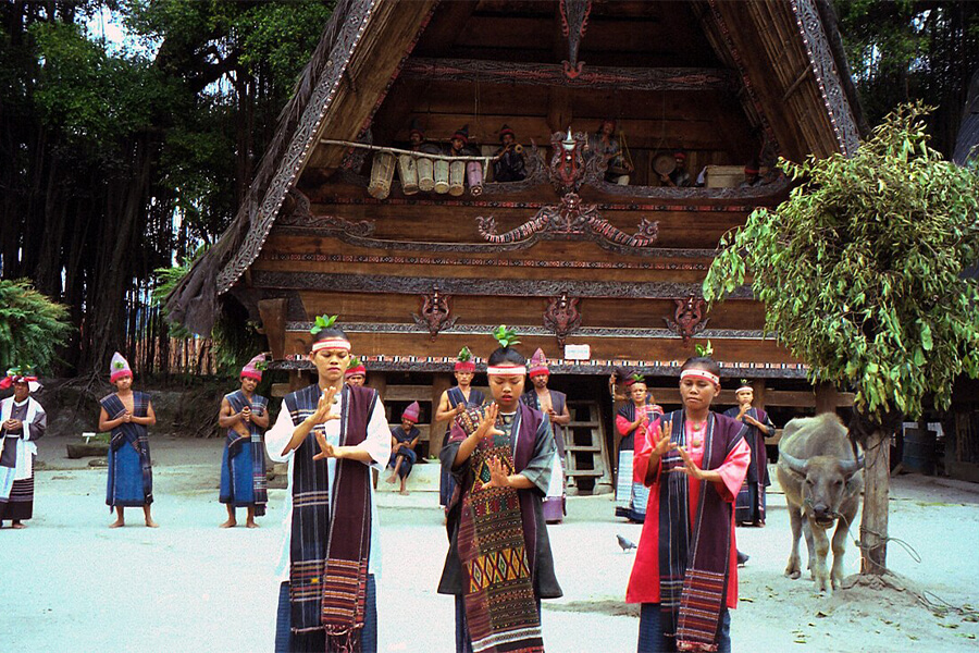 Simanindo Village - sumatra tour