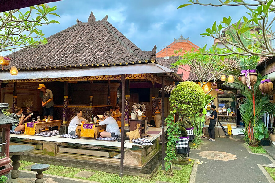 Sun Sun Warung - Top Indonesian Restaurants In Ubud For Local Food On A Budget