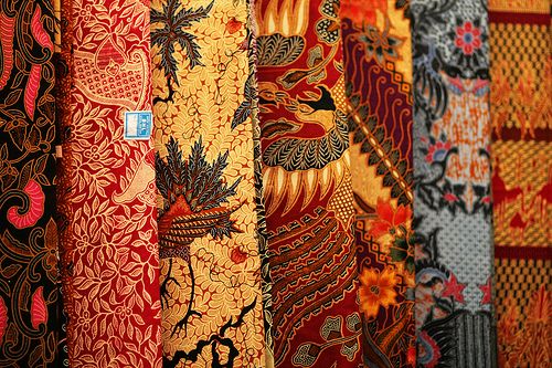 Batik Artistry: Canvas of Culture during Indonesia Vacation Packages