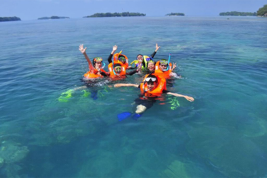 diving in Thousand Islands - jakarta package things to see