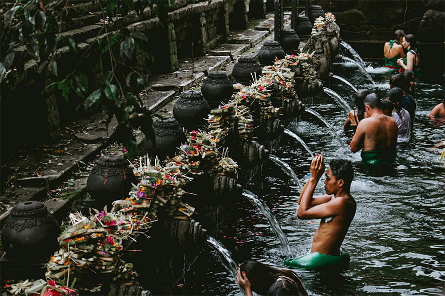 explore local insights in indonesia vacation packages