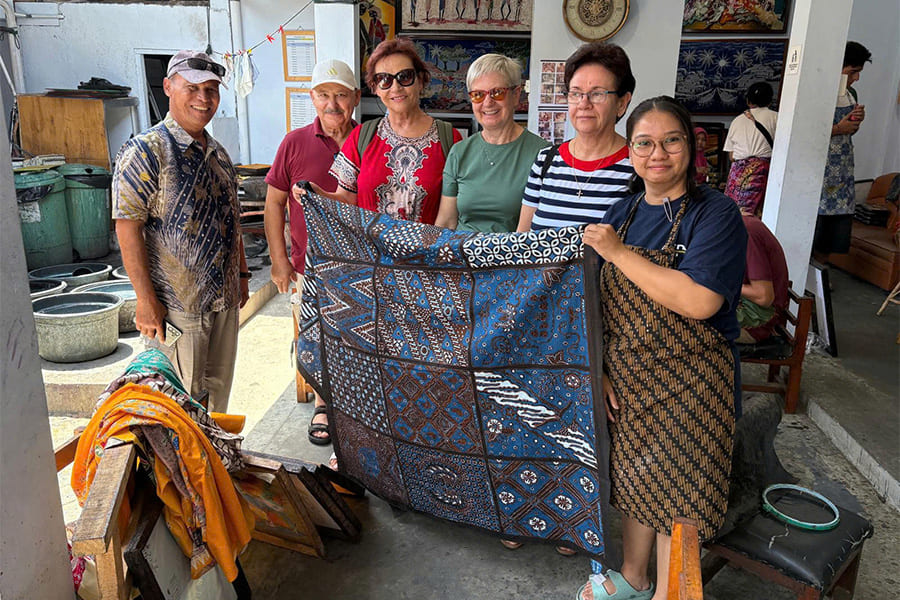 indonesia tour - Go Indonesia Tours