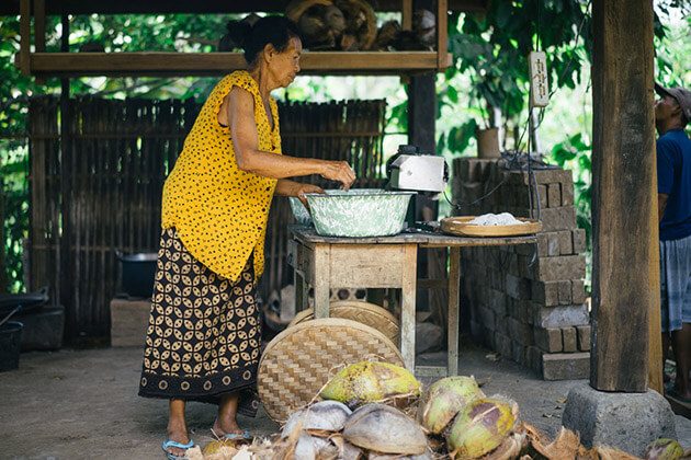 interact with the local in Rumah Desa