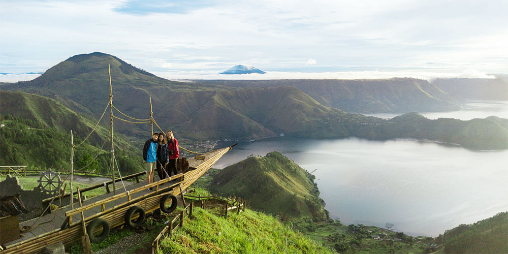 lake toba attraction for sumatra tours and vacation packages