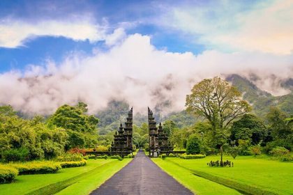 luxurious Indonesia Tours