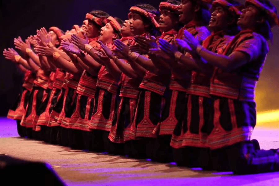 saman dance indonesia